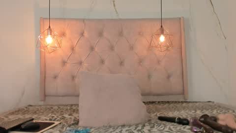 Snapshot of zamirasc chatting on 12-04-25, 01:42 ZAMIRA online show from 12-04-25, 01:42