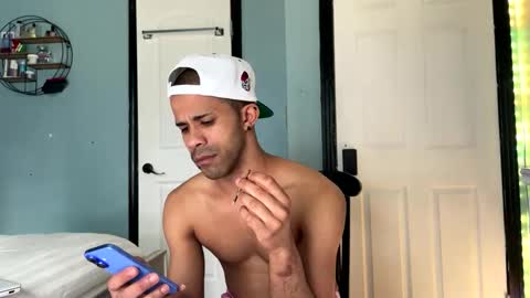 Snapshot of zamoraedii1994 chatting on 12-10-24, 07:32 Edii online show from 12-10-24, 07:32