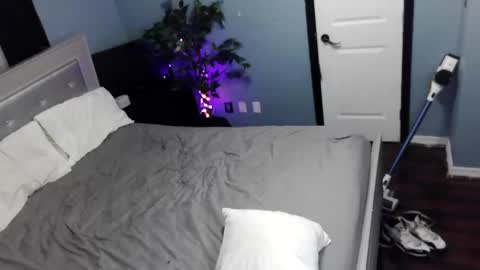 Snapshot of zamoraedii1994 chatting on 01-13-25, 01:34 Edii online show from 01-13-25, 01:34