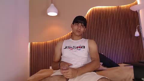 Zander online show from 02-12-25, 01:37