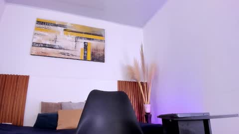 Snapshot of zander_2120 chatting on 11-18-25, 01:26 Zander online show from 11-18-25, 01:26