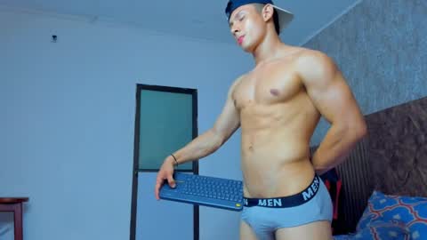 Zander online show from 05-21-26, 03:13