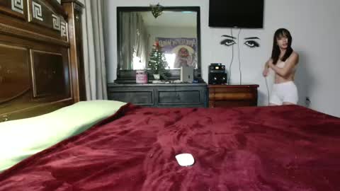 zandra6ghal online show from 12-14-25, 03:45