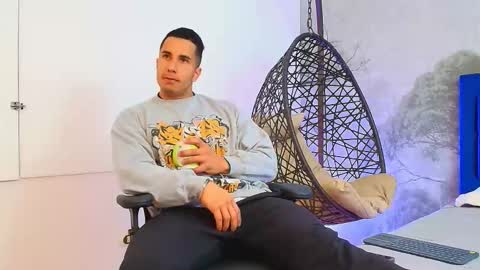 zanemaverick online show from 11-05-25, 11:54