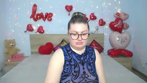 Snapshot of zannadreil chatting on 03-06-25, 03:13 zannadreil online show from 03-06-25, 03:13