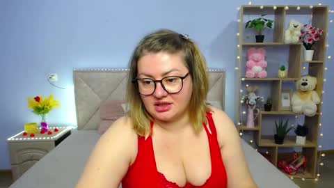 Snapshot of zannadreil chatting on 03-09-25, 07:15 zannadreil online show from 03-09-25, 07:15