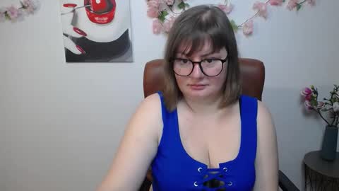 Snapshot of zannadreil chatting on 11-12-25, 07:57 zannadreil online show from 11-12-25, 07:57