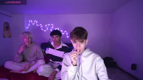 Tiiago Mallz online show from 12-29-24, 04:38