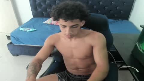 zanxley_ online show from 12-28-24, 03:37