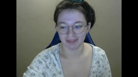 Snapshot of zara_golden chatting on 02-07-25, 03:01 chaturcum online show from 02-07-25, 03:01