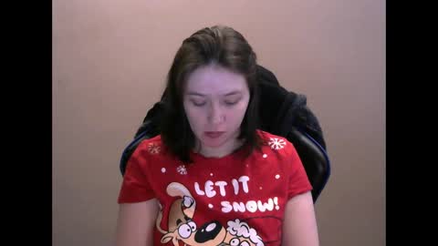 Snapshot of zara_golden chatting on 02-12-25, 10:46 chaturcum online show from 02-12-25, 10:46