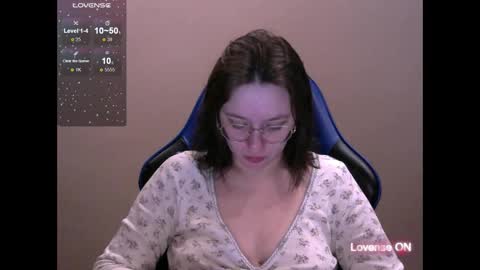 Snapshot of zara_golden chatting on 02-27-25, 02:42 chaturcum online show from 02-27-25, 02:42