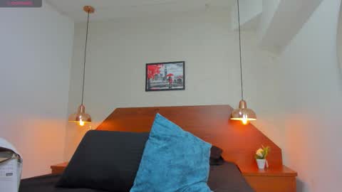 Snapshot of zarablaze6 chatting on 12-05-25, 12:03 Zara online show from 12-05-25, 12:03