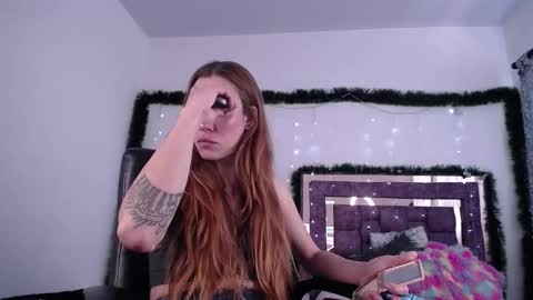 Snapshot of zaracollinx chatting on 12-28-24, 05:46 Zara online show from 12-28-24, 05:46