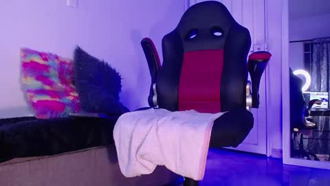 Snapshot of zaracollinx chatting on 11-20-25, 04:12 Zara online show from 11-20-25, 04:12