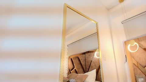 Zarah Andrews online show from 09-28-25, 01:16