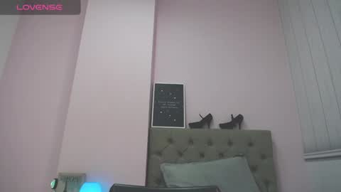 Snapshot of zarah_torres chatting on 12-07-24, 04:47 Zarah online show from 12-07-24, 04:47