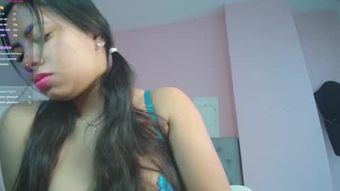 Snapshot of zarah_torres chatting on 12-21-24, 07:38 Zarah online show from 12-21-24, 07:38