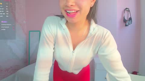 Snapshot of zarah_torres chatting on 02-04-25, 03:04 Zarah online show from 02-04-25, 03:04