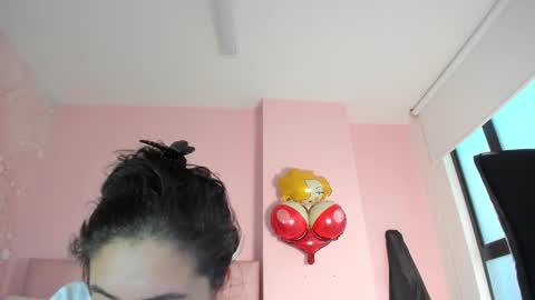 Snapshot of zarah_torres chatting on 11-25-25, 10:32 Zarah online show from 11-25-25, 10:32