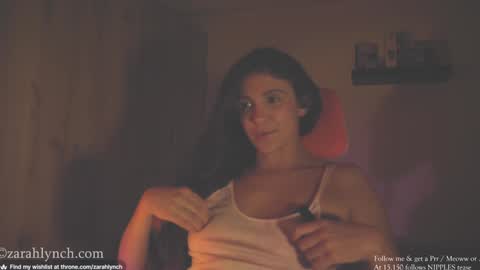 Miss Lynch   Next show  2911 online show from 02-05-25, 11:50