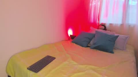   online show from 09-22-25, 07:05