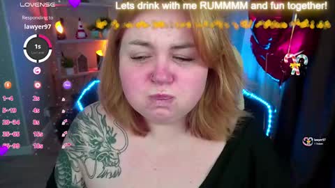 Snapshot of zarareign_ chatting on 02-14-25, 03:22 Lola online show from 02-14-25, 03:22