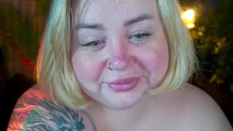 Lola online show from 11-18-25, 06:51