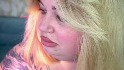 Lola online show from 04-05-26, 08:17