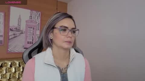 Isabella online show from 03-08-26, 12:53