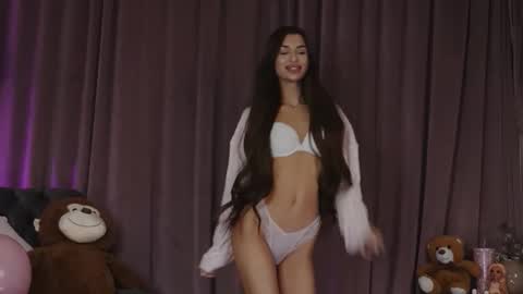 zariaavera online show from 02-05-26, 08:13