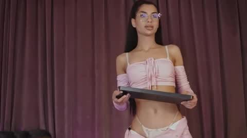 zariaavera online show from 04-26-26, 08:39