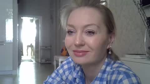 Zarina Swift online show from 04-27-26, 04:43