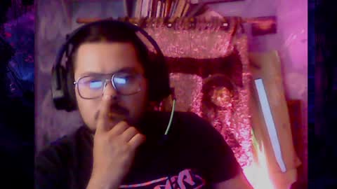 Snapshot of zatiro992 chatting on 03-28-26, 06:02 Zatth online show from 03-28-26, 06:02