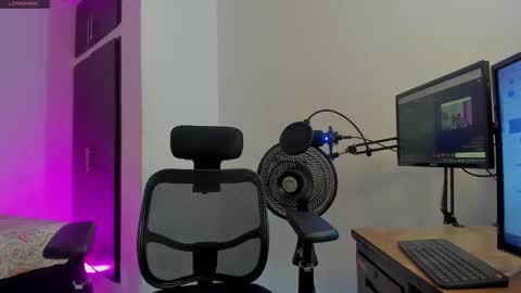 Snapshot of zaya_smith chatting on 12-05-24, 05:59 Zaya online show from 12-05-24, 05:59