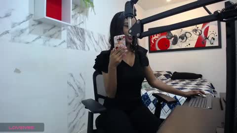 Snapshot of zaya_smith chatting on 12-24-24, 01:59 Zaya online show from 12-24-24, 01:59