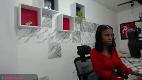 Snapshot of zaya_smith chatting on 01-28-25, 04:18 Zaya online show from 01-28-25, 04:18