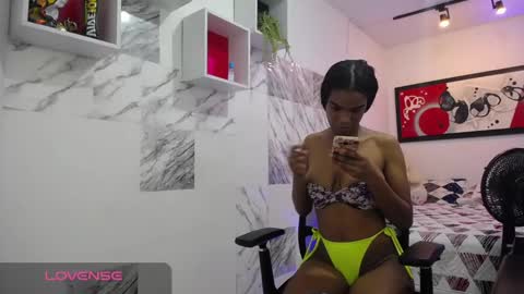 Snapshot of zaya_smith chatting on 02-09-25, 11:36 Zaya online show from 02-09-25, 11:36