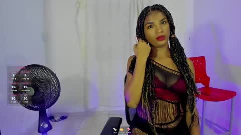 Snapshot of zaya_smith chatting on 10-29-25, 05:10 Zaya online show from 10-29-25, 05:10