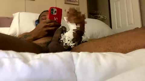 Snapshot of zazachuya chatting on 10-29-25, 06:15 Big Black COCK online show from 10-29-25, 06:15