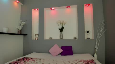 Karolyne online show from 12-26-24, 11:21