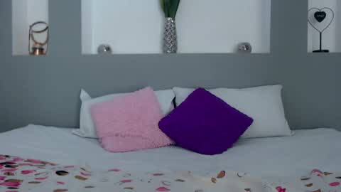 Karolyne online show from 02-17-25, 05:21