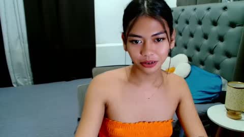 Snapshot of zeethefucker69 chatting on 01-18-25, 09:02 Zo online show from 01-18-25, 09:02