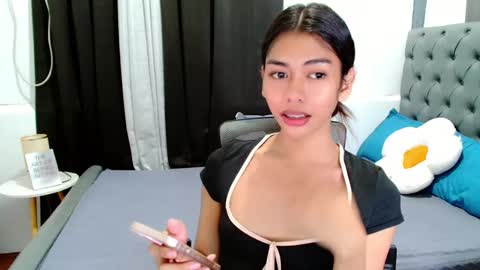 Snapshot of zeethefucker69 chatting on 03-02-25, 07:34 Zo online show from 03-02-25, 07:34