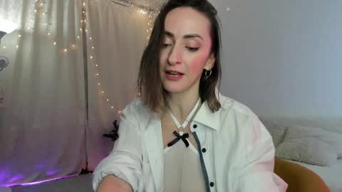 Snapshot of zefir_ka_ chatting on 02-18-25, 04:16 Zefir ka online show from 02-18-25, 04:16