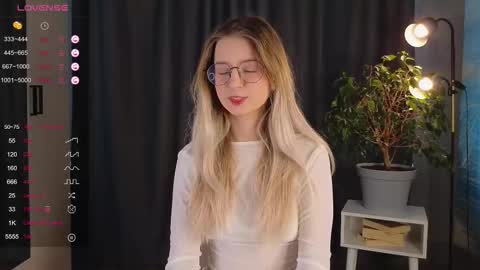 Snapshot of zegoi chatting on 09-20-25, 12:50 Avi online show from 09-20-25, 12:50