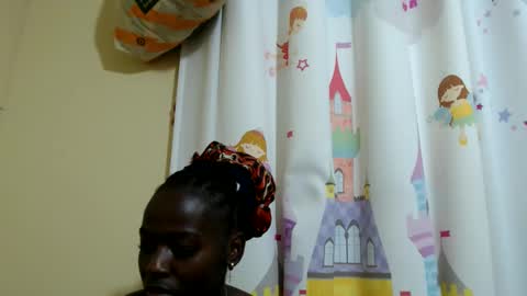 Snapshot of zeina_gen chatting on 06-05-26, 10:59 flabby online show from 06-05-26, 10:59