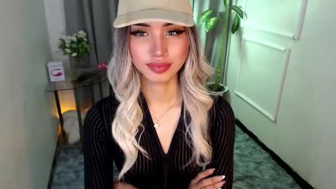 zelainalovetocum online show from 02-10-25, 04:08