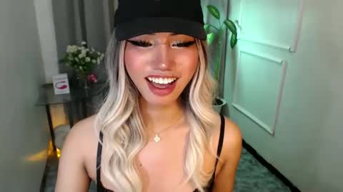 zelainalovetocum online show from 02-22-25, 10:52