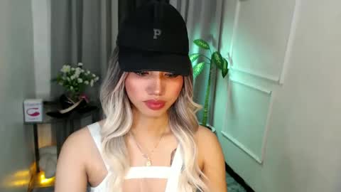 zelainalovetocum online show from 03-03-25, 05:50